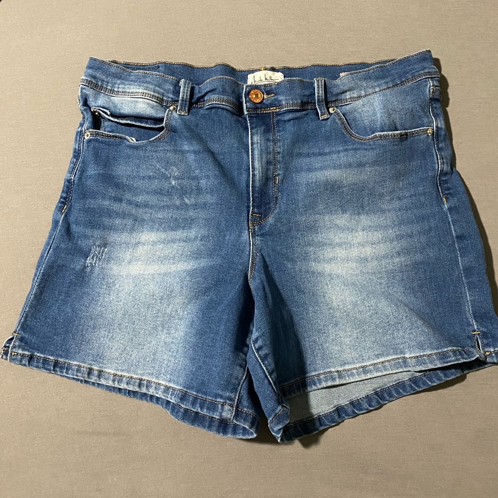 Nicole Miller shorts